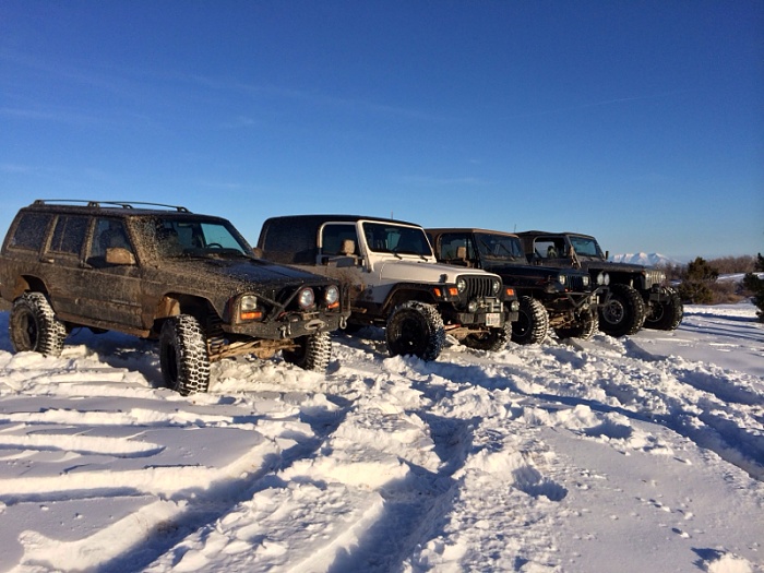 your jeep in the snow-image-2100064222.jpg