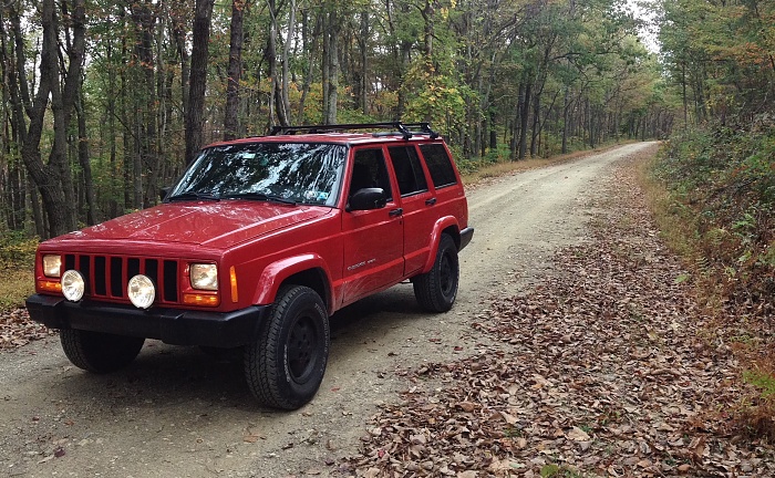 the RED xj club-jose.jpg