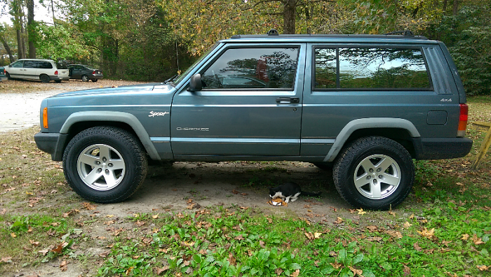 2 door cherokee club-forumrunner_20141010_232458.png