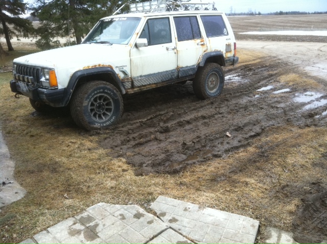 How many miles can a cherokee sport take?-lawn-boggin.jpg