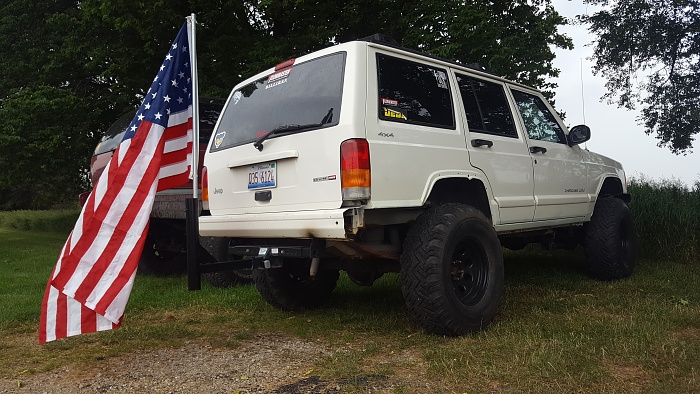 XJs with flags?-20160614_174618.jpg