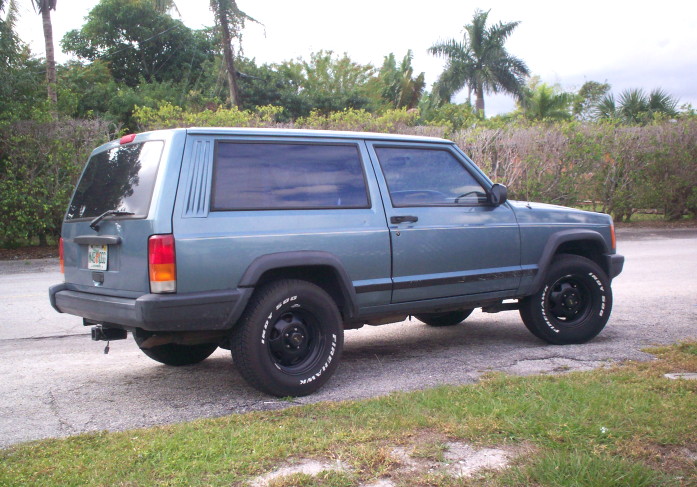 2 door cherokee club-jeep-001.jpg