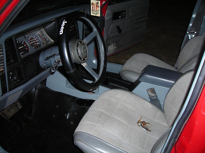 Post pictures of the interior of your XJ here.-0705-003.jpg