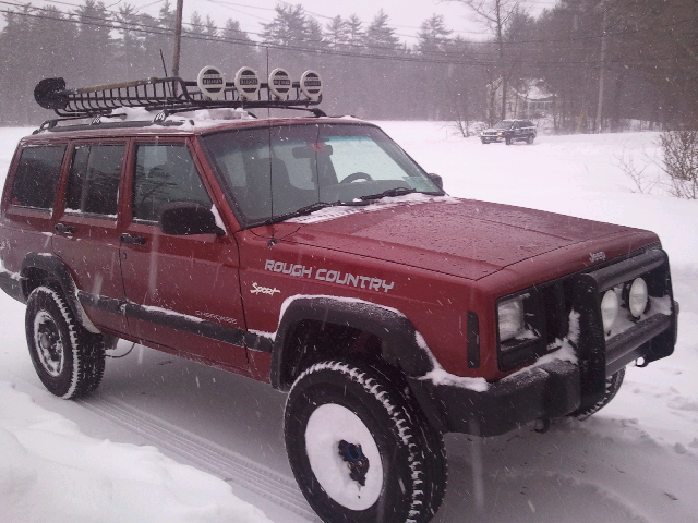 Pictures of Your XJ in snow-forumrunner_20110112_172622.jpg