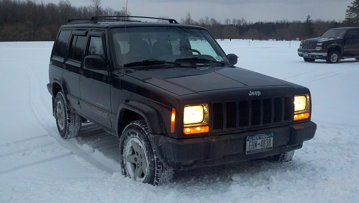 Pictures of Your XJ in snow-2011-01-13_16-32-29_882.jpg