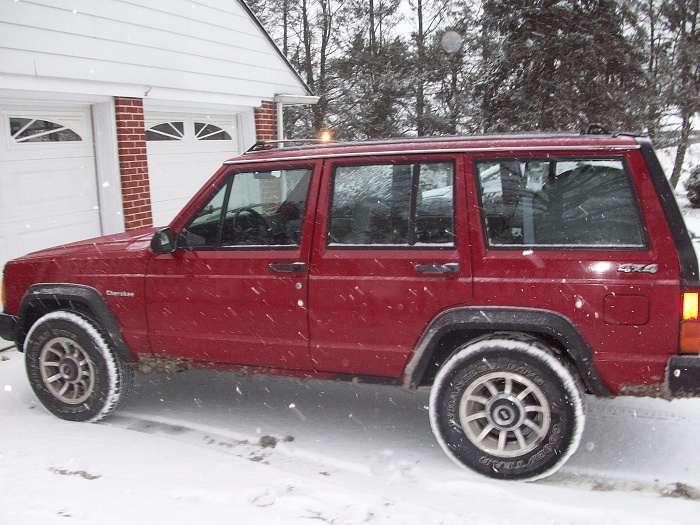 Pictures of Your XJ in snow-361.jpg