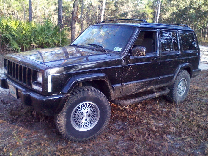 The Black XJ Club.....-jeep-offroad-muddy.jpg