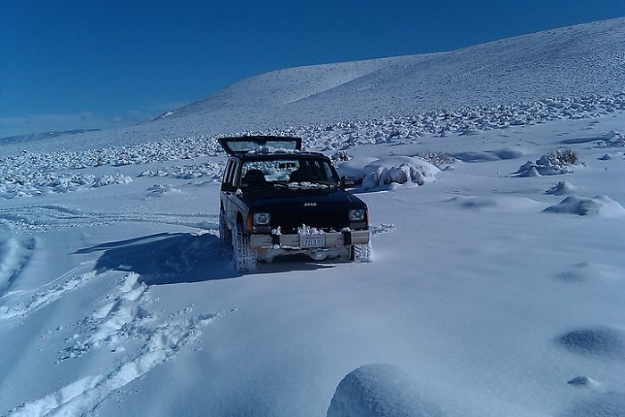 Pictures of Your XJ in snow-jeep-snow.jpg