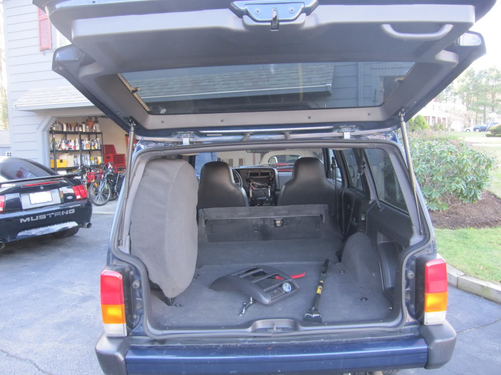 Rear Hatch lift struts.... - Jeep Cherokee Forum