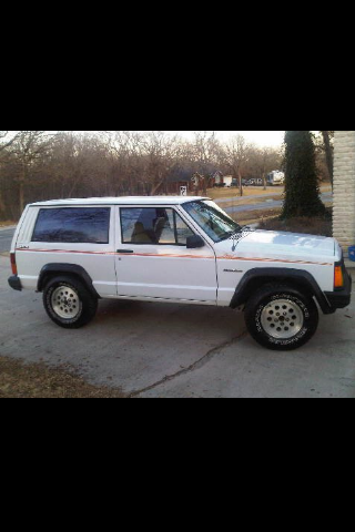 2 door cherokee club-image-4288043722.jpg