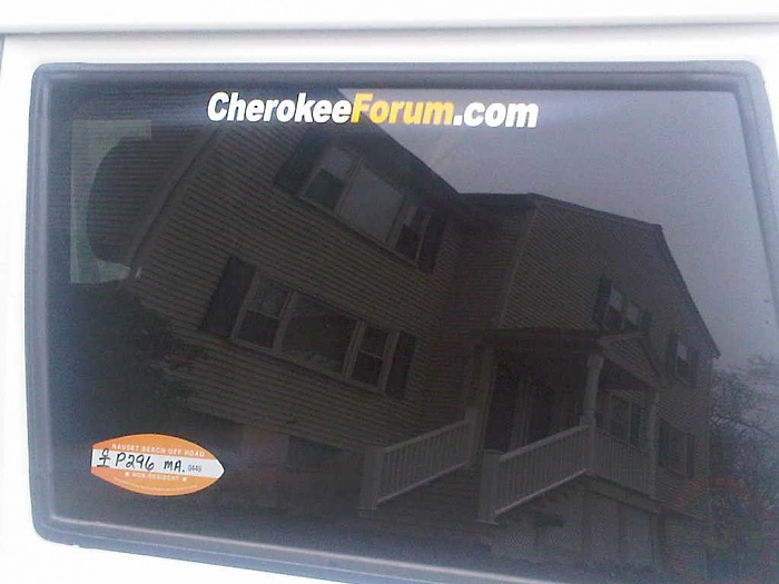 Post up Where you put your CF.com decals-cherokeeforum_drvrside.jpg