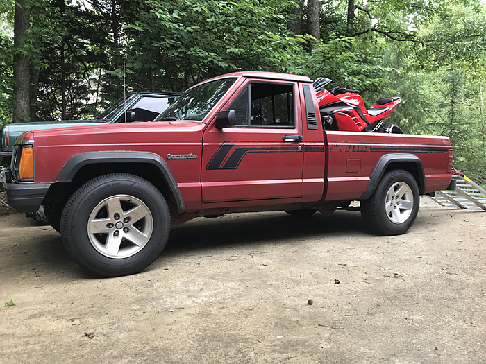 Who all drives a stock XJ, daily?-photo247.jpg