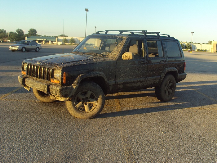 The Black XJ Club.....-muddin-045.jpg