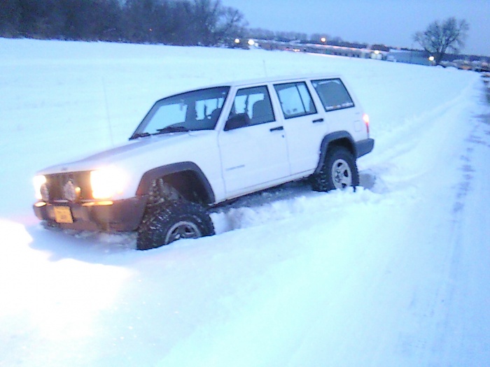 Lets see those Cherokee snow pics-pics-phone-102.jpg