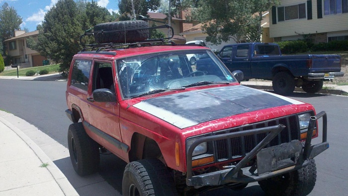 2 door cherokee club-photo.jpg