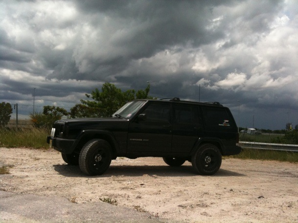 Show off your tinted XJ!-image-1431022226.jpg