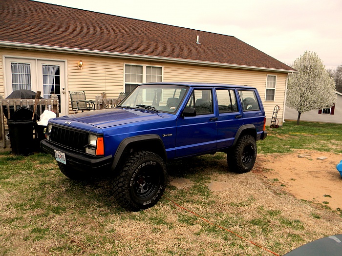 High School XJ Club. sort of.-jeep.jpg