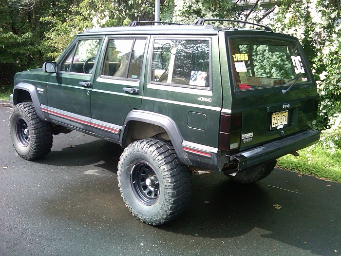 how much lift do u have and what size tires with it?-img00006-20110907-1518.jpg