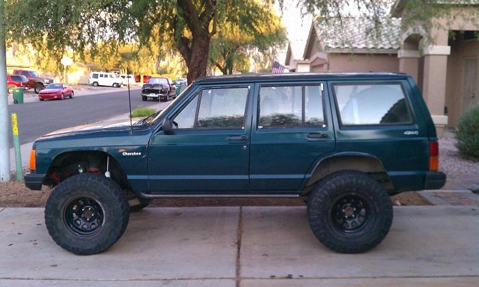 XJ Lift/Tire Setup thread-my-cherokee.jpg