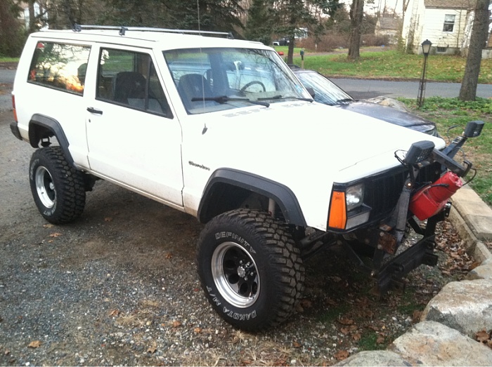 2 door cherokee club-image-1776544978.jpg