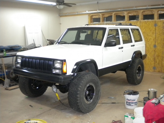 the White xj club-user29865_pic45360_1303825324.jpg