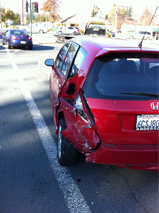 Just got in an accident, what do you think of the damage-image-3650029716.jpg