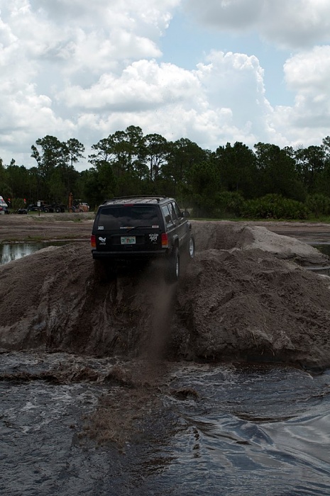 post the favorite picture of your jeep.-280803_10150241090851629_551901628_7204835_7727272_o.jpg