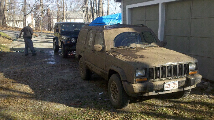 post the favorite picture of your jeep.-forumrunner_20120121_203429.jpg