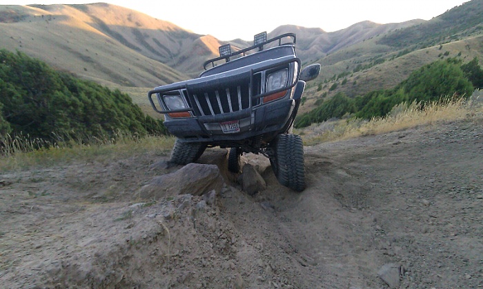 post the favorite picture of your jeep.-forumrunner_20120207_203539.jpg