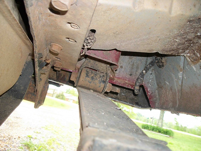 All Lift &amp; Tire questions go here!!!-leaf-spring-rear-drop-attachment.jpg