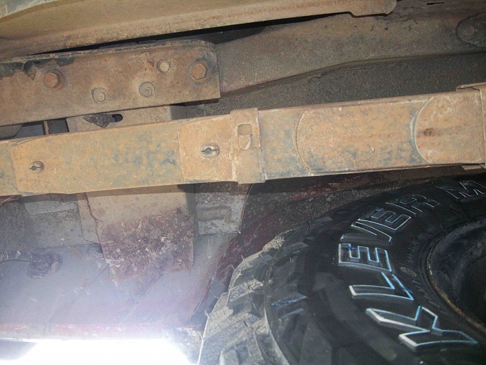 All Lift &amp; Tire questions go here!!!-leaf-spring-section-underneath.jpg