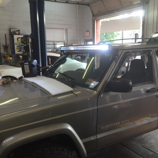 jeep cherokee light bar mount